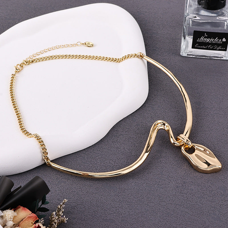 Geometric Pendant Collar Necklace – Gold/Silver